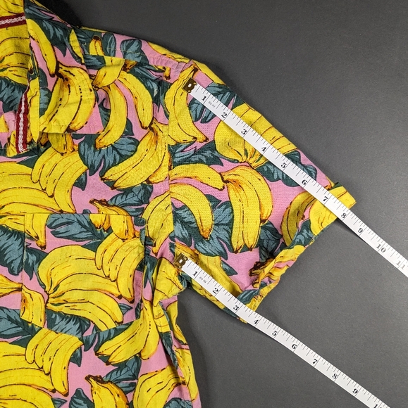Hawaiian Shirt "One Resolution" with Bananas, Leaves, Pink. Men's (S) - Picture 5 of 7